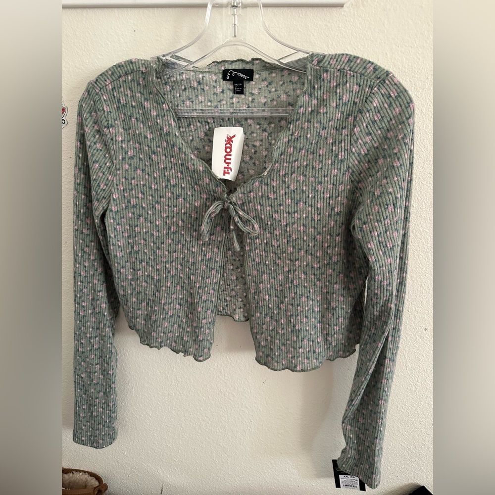 Art class cardigan